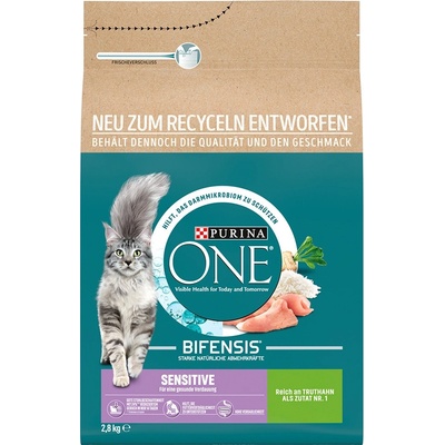 Purina ONE Sensitive 2 x 2,8 kg