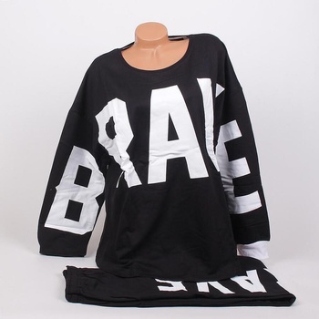 Image 1 of Дамски ватиран макси комплект в черно с бял надпис