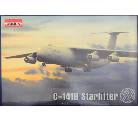 Roden Lockheed C-141B Starlifter 1:144