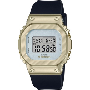 Casio GM-S5600BC-1ER Часовници