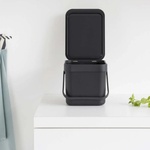 Brabantia 6 л. сив кош за отпадъци Brabantia от серия SORT & GO (648974)