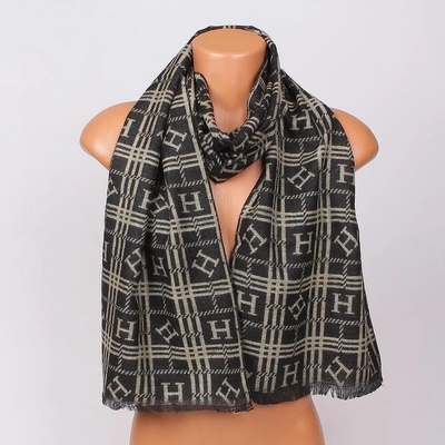 Мъжки шал в черно и бежово