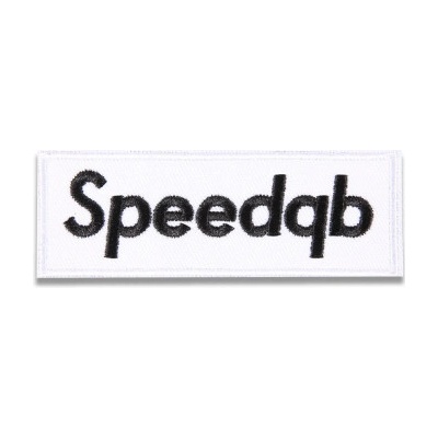 SPEEDQB BOX LOGO NÁŠIVKA - BÍLÁ speedQB