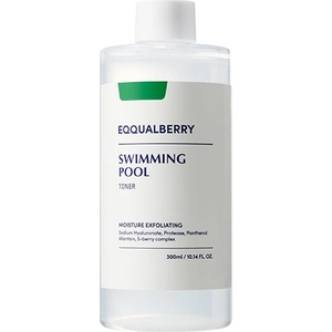 EQQUALBERRY Swimming Pool Toner Cleansing Water тонер за лице с 5 berry complex, хиалуронова киселина, пантенол и бета-глюкан унисекс 155 мл