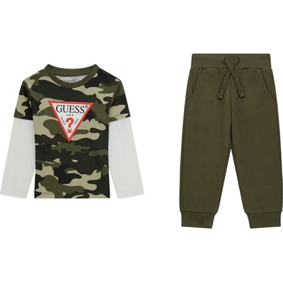 Guess Комплект с камуфлажна блуза с червено лого и зелен спортен панталон за мини момче Guess