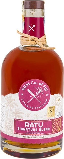 Ratu Signature Blend 8y 35% 0,7 l (holá láhev) od 1 089 Kč