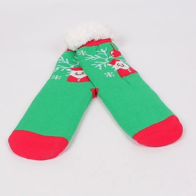 Мъжки зимни чорапи в зелено с Дядо Коледа и снежинки