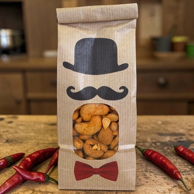 Nutworld Kešu chilli pro muže s knírem 180 g