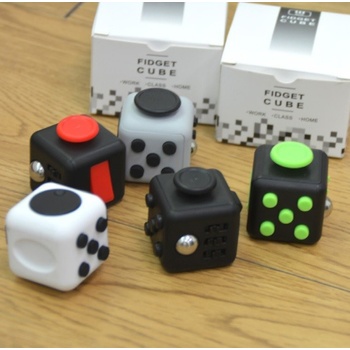 Fidget Cube černý zelený