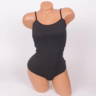 Черно дамско боди раирано с бели ивици