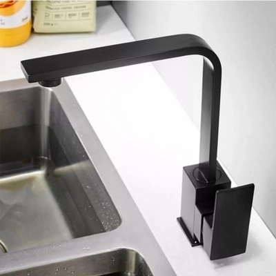 Fildişi Смесител за кухня в черен мат Lima 476