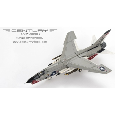 Century Wings Vought F 8E Crusader USMC VMFAW 235 Death Angels DB9 Da Nang AB 1966 1:72