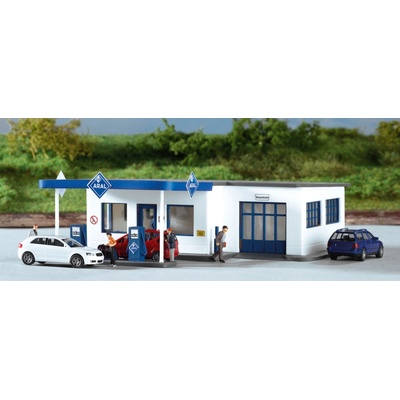 Piko Hobby Čerpací stanice Aral 61827