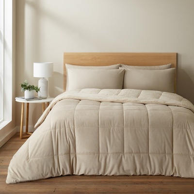 Catherine Lansfield Krémovobiela prešívaná prikrývka z mikroplyšu Cosy Cord 200x220