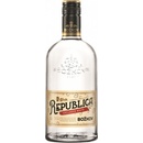 Božkov republika exclusive white 38% 0,7 l (čistá fľaša)