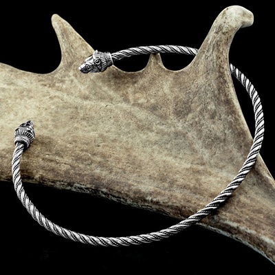 Drakkaria Stříbrný torques P38324