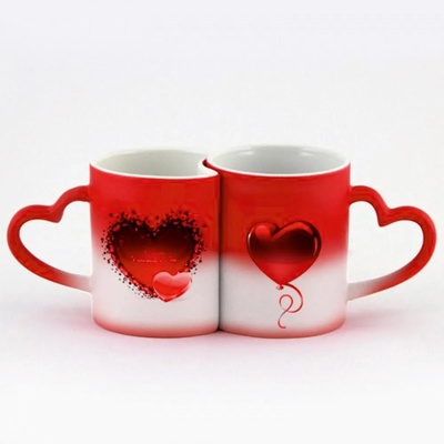 Червени магически чаши с дръжки СЪРЦЕ