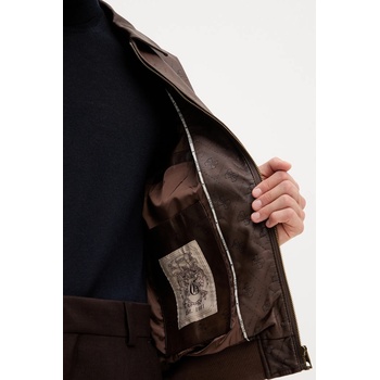 Guess Яке Guess (M5YL01.WGUC0)