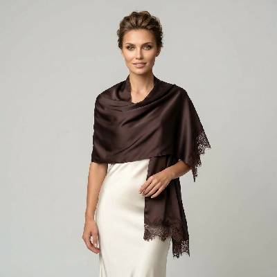 Classic Scarf SatinGlow společenská saténová šála s jemnou krajkou