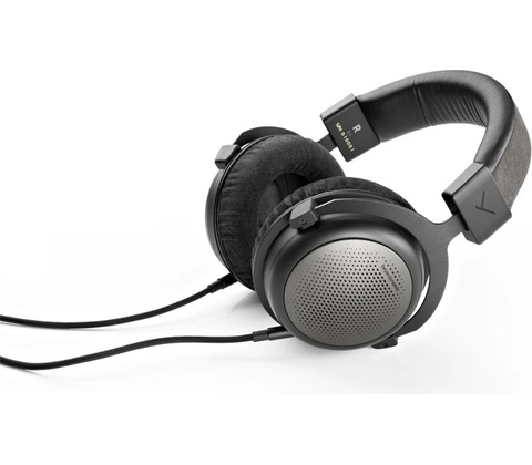 Beyerdynamic T 1