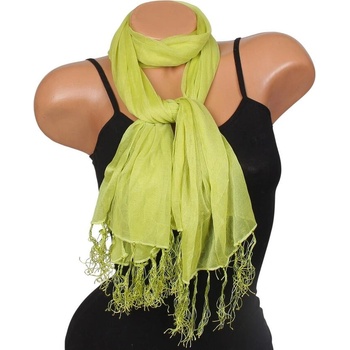 Нежен дамски шал в зелено с ресни