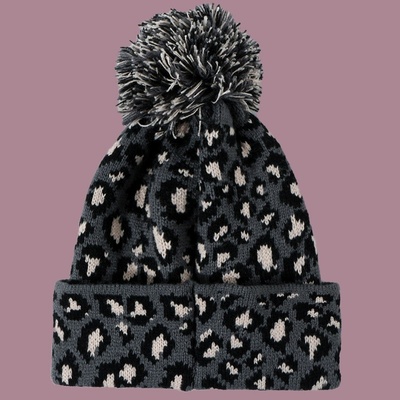 Čepice Leopard šedá