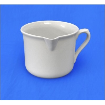 Dubí Český porcelán Hrnček biely Vařák veľký s hubicou a bočnym uškom 900 ml