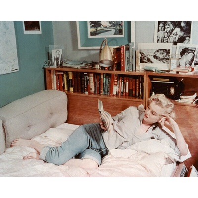 BRIDGEMAN IMAGES Plagát, Obraz - Marilyn Monroe at home, 1951, 40 × 30 cm