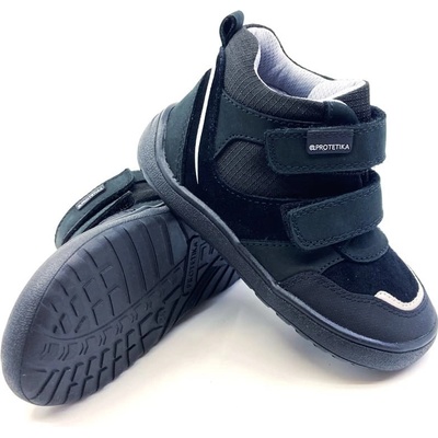 Protetika Banet s membránou black