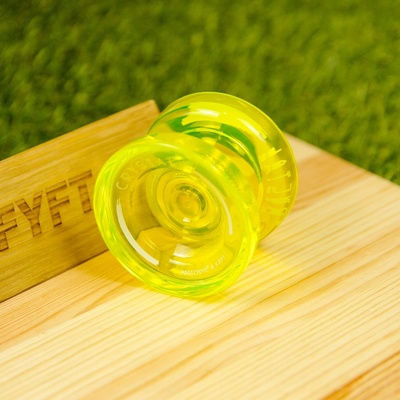 Crystal K2 MagicYoyo plastové freestyle yoyo Barva 1