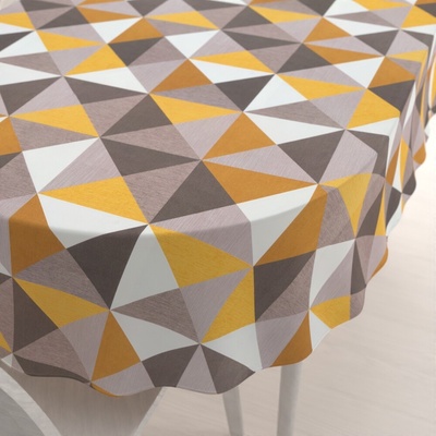 Biante Zamatový oválny obrus Tamara TMR-020 Žlto-sivobéžové trojuholníky 140x160 cm