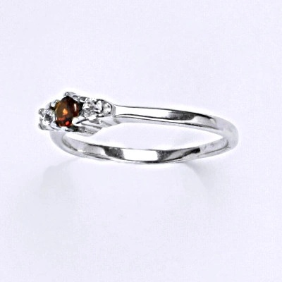 Čištín Stříbrný s granátem, T 1222