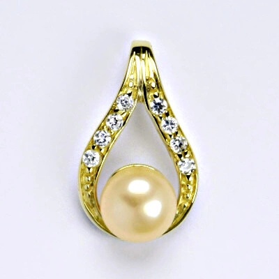 Čištín Zlatý přívěšek s přírodní lososovou perlou, žluté zlato P 1411