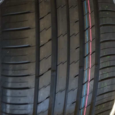 Rotalla Setula S-Race RS01+ 275/45 R21 110W