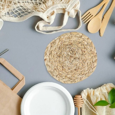 Кръгла лятна сламена подложка за чаша