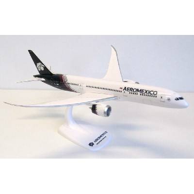 PPC Holland Boeing B787-9 Aeromexico "2005s" Colors Named "La Laguna" Snap-Fit 1:200