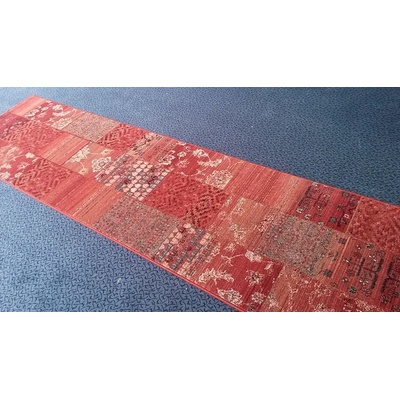 OSTA ROYAL PATCHWORK red