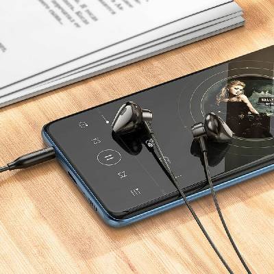 Hoco Wire Earphones Jack 3,5 mm With Microphone M125
