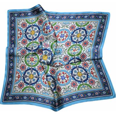 hedvábný šátek Pestrobarevné ornamenty