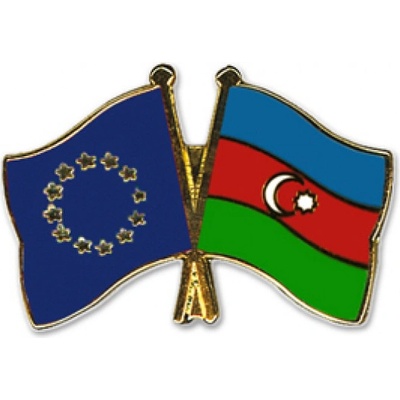 Odznak (pins) 22mm vlajka EU + Ázerbájdžán - barevný