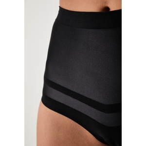 Chantelle оформящи прашки дамски Brilliant Shaping (C1B590)