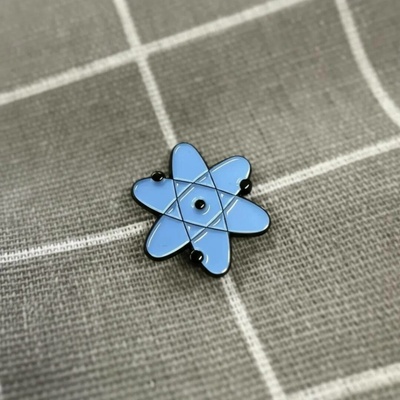 Pinarna Model atomu
