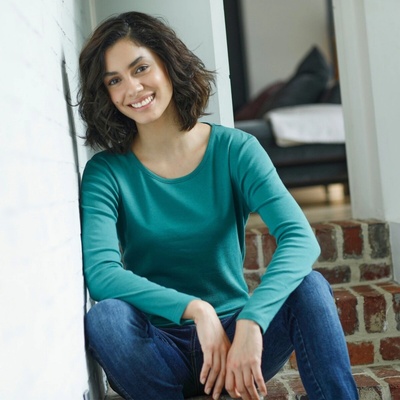 Jednofarebné tričko z bio bavlny s dlhými rukávmi zelená