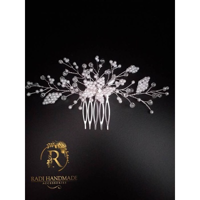 Radi handmade Гребенче за коса с цвете от бели перли (519)