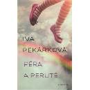 Péra a perutě