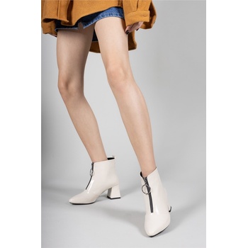 Riccon Дамски лачени боти 001237819 - Бежови #326251 (326251_Бежов)