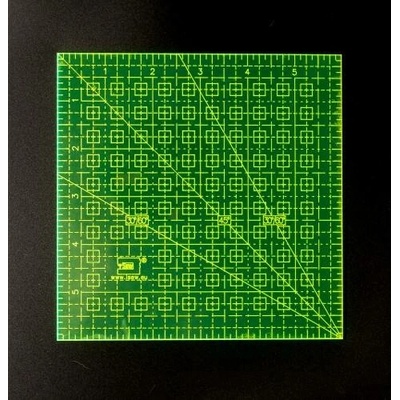 Patchworkové pravítko 6x6 palců fluo