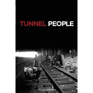 Tunnel People | Tuen Voeten (ISBN: 9781604860702)