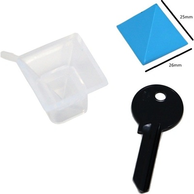 PourArt Silikonová forma Pyramida 724-7 27x30x30mm