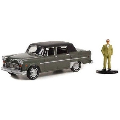 GreenLight Checker Marathon A12 E 1982 s figurkou 1:64